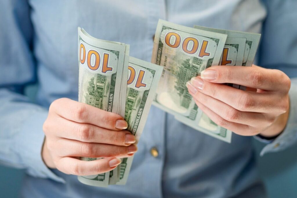 Dólar oficial y blue en vivo: a cuánto cotiza este lunes 2 de marzo imagen-5