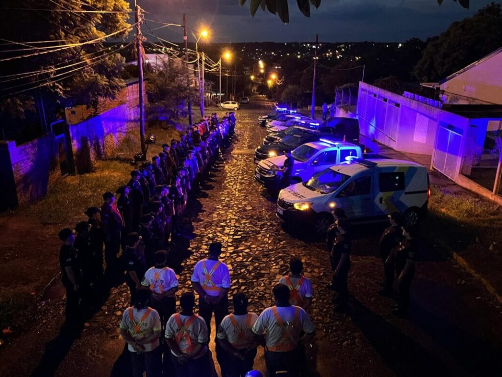 Más patrullajes y tecnología en los Operativos barriales refuerzan la prevención en Misiones imagen-5