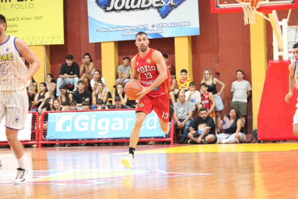 ¡Partidazo! Tokio se quedó con el clásico sobre el cierre imagen-5