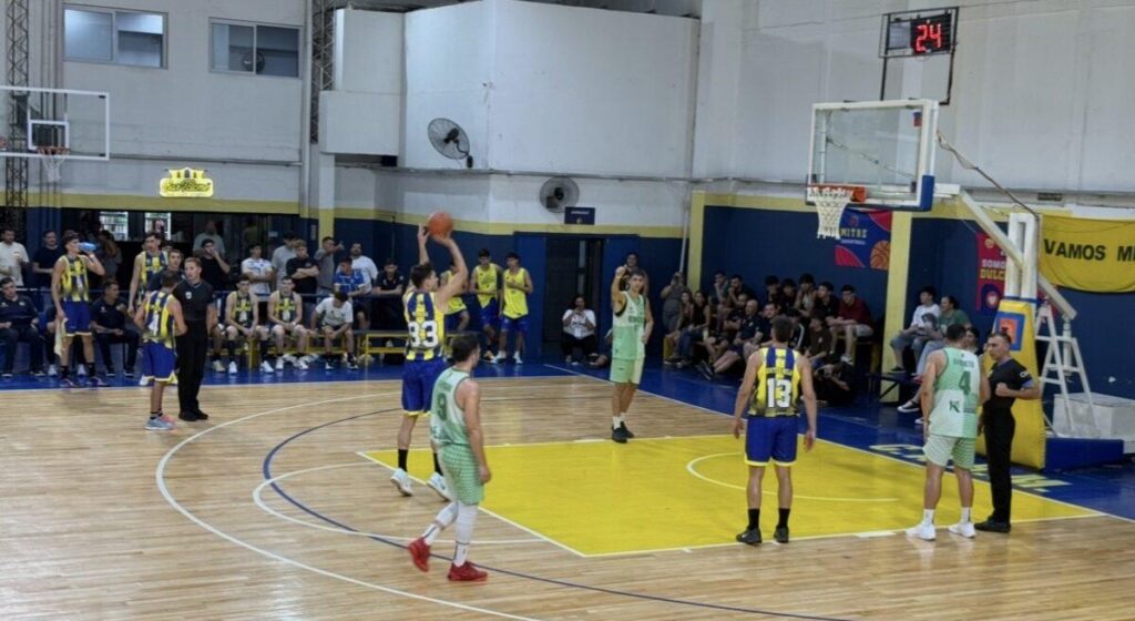 Mitre reaccionó a tiempo y debutó con una victoria  imagen-5