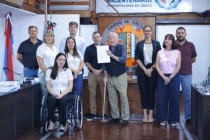 El Concejo Deliberante de Oberá declaró su beneplácito por el libro “Sembrando Saber, Turuuy Yachay” de Carlos José Rivero imagen-73