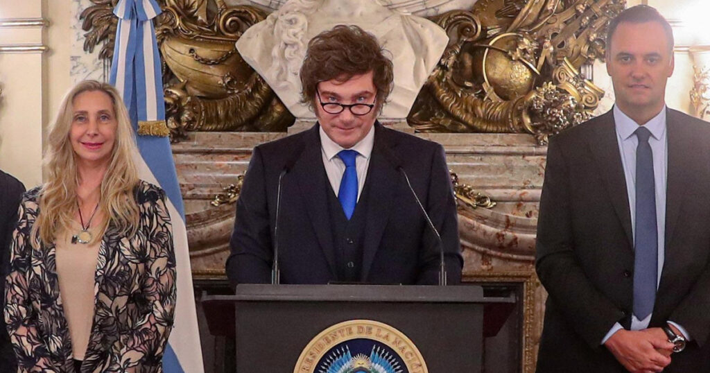 El fallo de YPF “es mío, mío”; Adorni, una mochila de plomo; Kicillof también ajusta imagen-102