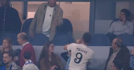 Video: el eufórico festejo de Mbappé desde su palco tras el hat-trick de Valverde ante el City imagen-11