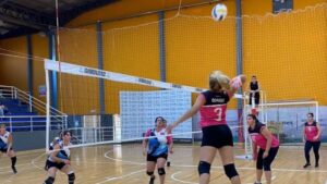 Arranca el Torneo Apertura de la Liga Municipal de Vóley con más de 170 equipos en competencia imagen-2