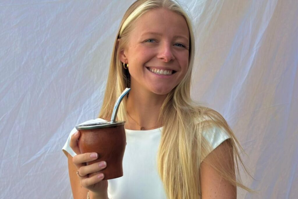 Nació en Bélgica, se instaló en Córdoba y cuenta lo que los argentinos no ven: “Hay tres cosas para amar a este país” imagen-99