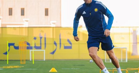 Cristiano Ronaldo volvió a entrenarse con Al Nassr después de 27 días imagen-11