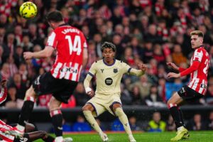 Golazo de Lamine Yamal para el líder Barcelona, que le sacó cuatro puntos de ventaja a Real Madrid imagen-2