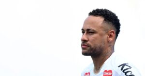 Se caen las chances: Neymar no fue convocado en Santos y queda cada vez más lejos del Mundial Se caen las chances: Neymar no fue convocado en Santos y queda cada vez más lejos del Mundial imagen-4