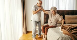 Muebles sexuales y adultos mayores: los elementos que ayudan a aliviar los dolores de la edad imagen-3