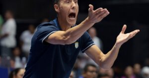 La crisis del básquetbol argentino: por qué hay que bancar a Prigioni al frente de la Selección y cómo sacar a la Liga Nacional del pozo imagen-4