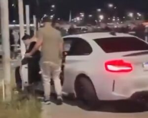 Un BMW perdió el control en una picada ilegal frente a Tecnópolis y atropelló a una persona imagen-3