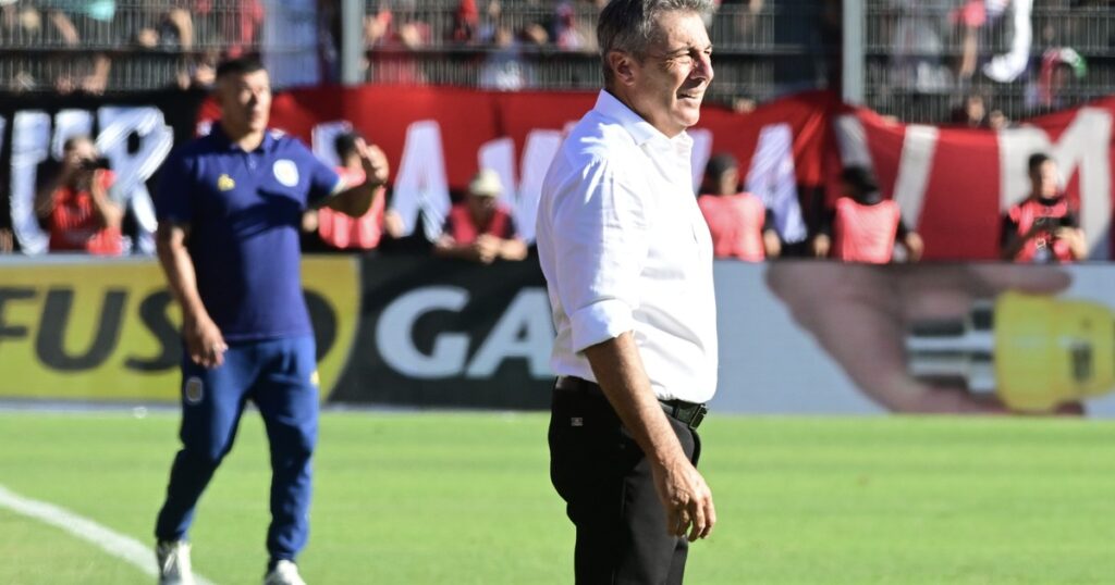 Kudelka, luego de la derrota en el clásico: "Estamos en el fondo del mar" imagen-3