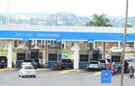 Coimas en Aduanas: allanan vivienda vinculada a una importante funcionaria provincial imagen-9