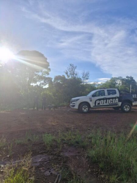 En San Vicente hallaron a una mujer sin vida en la vía pública imagen-13