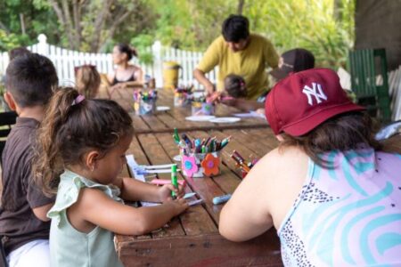 Gran convocatoria en Alem en la previa de Semana Santa: miles de visitantes ya disfrutaron del Parque Temático el 28 y 29 y anticipan más jornadas exitosas Gran convocatoria en Alem en la previa de Semana Santa: miles de visitantes ya disfrutaron del Parque Temático el 28 y 29 y anticipan más jornadas exitosas imagen-6