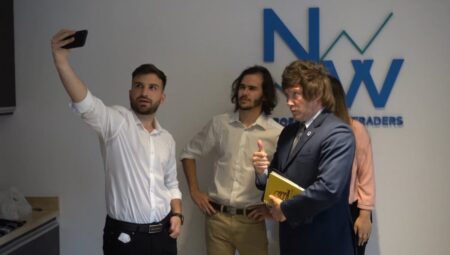 El nombre radiactivo que incomoda a Milei imagen-9