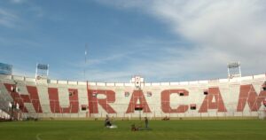 Dónde se juega Huracán-River: el presidente del Globo cruzó a la Ciudad de Buenos Aires y amenaza con judicializar el conflicto imagen-4