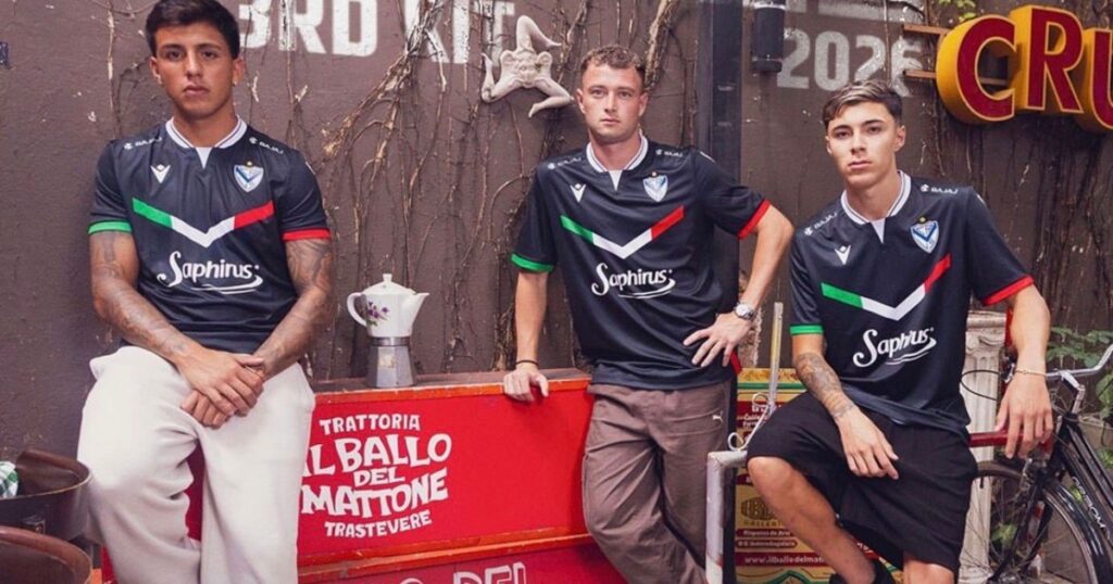 Vélez presentó su nueva camiseta en la Embajada de Italia imagen-42