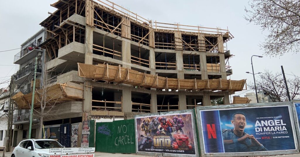 Según una encuesta del Indec, hay más industriales que prevén reducir su personal que aumentarlo imagen-99