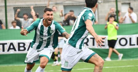 Excursionistas no se detiene: le ganó a Flandria y es líder de la Primera B imagen-24