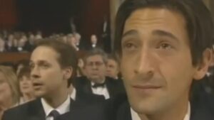 Hace 23 años, abuchearon al ganador del Oscar: "Estamos luchando una guerra por razones ficticias" imagen-112