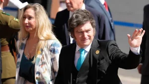 Javier Milei en Madrid | El Presidente llegó a España para un foro ultraliberal y se reunirá con el líder de VOX, Santiago Abascal imagen-3