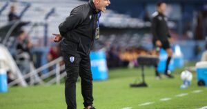 ¿Habrá milagro por tercera vez? Juventud de Las Piedras, el equipo uruguayo de la rara localía, empató y deberá buscar la gloria en Medellín imagen-4