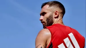 Pezzella, a corazón abierto tras dejar atrás su lesión: "Estaba en un camino oscuro" - TyC Sports imagen-3