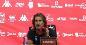 Insua: “No me pagan para analizar arbitrajes” imagen-2