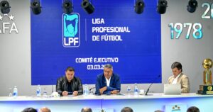 La trastienda del paro del fútbol argentino: la muestra de poder de Chiqui Tapia, el esquema mixto anti SAD y otra propuesta de cambio en el reglamento La trastienda del paro del fútbol argentino: la muestra de poder de Chiqui Tapia, el esquema mixto anti SAD y otra propuesta de cambio en el reglamento imagen-3