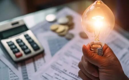 Energía sin subsidios: incrementos récord anticipan mayor presión sobre los usuarios de todo el país Energía sin subsidios: incrementos récord anticipan mayor presión sobre los usuarios de todo el país imagen-124