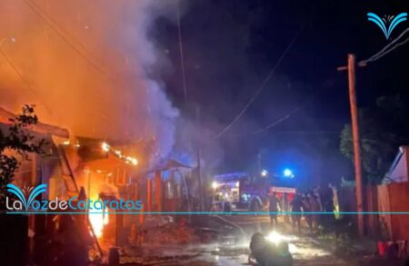 Incendio consumió por completo una vivienda en Iguazú: no hubo personas heridas Incendio consumió por completo una vivienda en Iguazú: no hubo personas heridas imagen-67