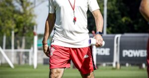Diego Martínez y el Colo Gil cerraron líneas antes del Huracán - River: "En nuestra cancha y con nuestra gente" imagen-2