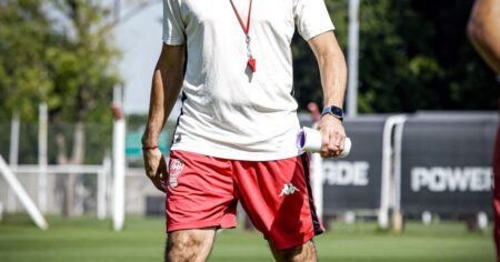 Diego Martínez y el Colo Gil cerraron líneas antes del Huracán - River: "En nuestra cancha y con nuestra gente" imagen-20