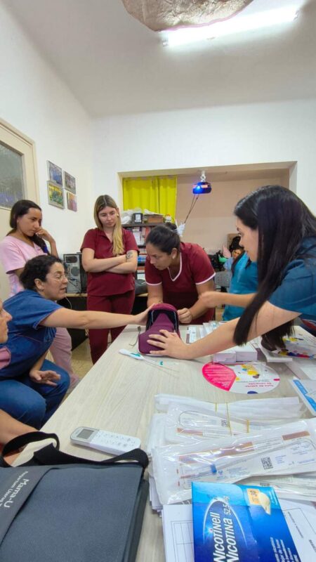 Salud pública en acción: formación continua para médicos residentes en colocación de DIU y SIU imagen-20