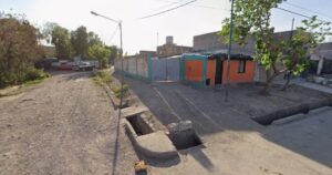 Mendoza: una nena de 11 años abrió la puerta de su casa y terminó baleada Mendoza: una nena de 11 años abrió la puerta de su casa y terminó baleada imagen-2