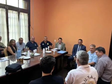 El gobierno provincial acordó nuevos incrementos salariales para estatales imagen-4