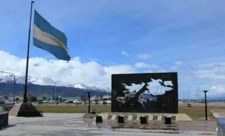 Los caídos en Malvinas serán recordados en una vigilia imagen-4