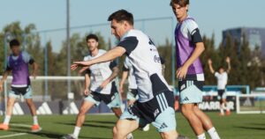Messi, en casa: entrenamiento e ilusión de récord Mundial imagen-2