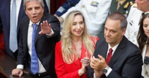 Más sospechas sobre Manuel Adorni, los Milei entran en crisis y el Gobierno anda a los saltos Más sospechas sobre Manuel Adorni, los Milei entran en crisis y el Gobierno anda a los saltos imagen-3