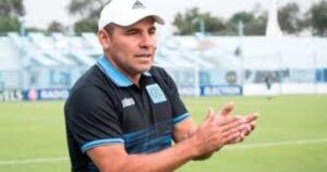 La emotiva revelación del DT de Estudiantes de Río Cuarto antes del día "más importante de mi vida como entrenador" imagen-2