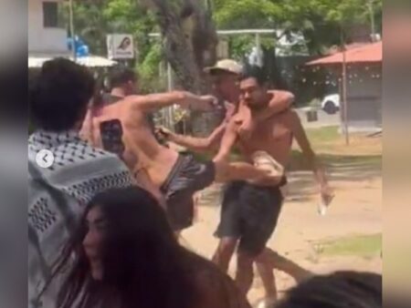Brasil: soldados israelíes de vacaciones causan disturbios en playas de Bahía imagen-4