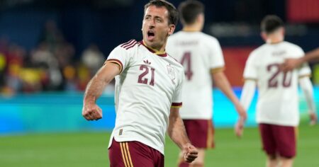 España ya se impone ante Serbia imagen-10