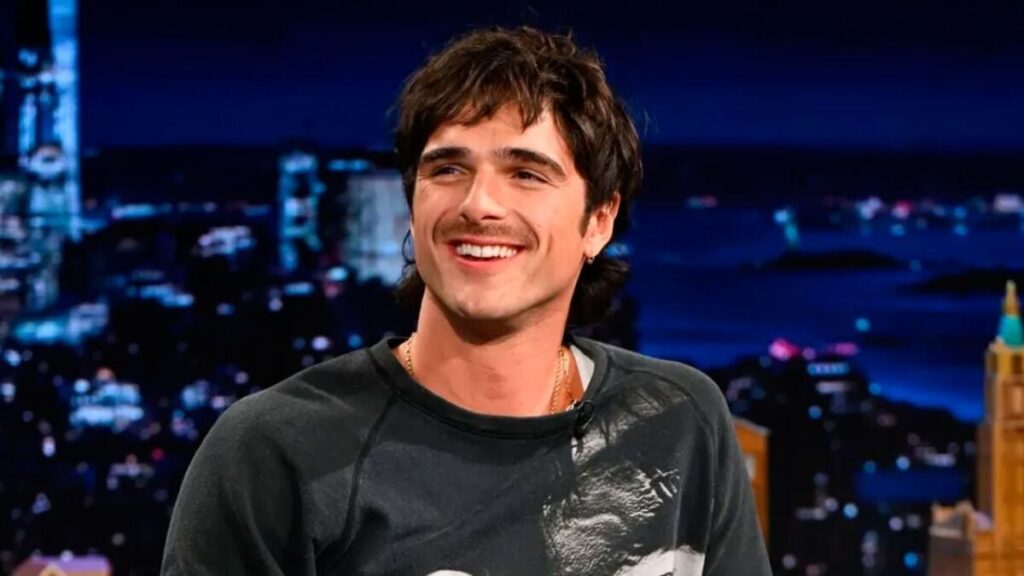 Pedro Almodóvar aún no sabe lo que piensa de Jacob Elordi: "Estaba dudando si era simplemente un sex symbol o un actor respetado" imagen-5