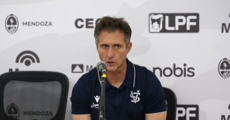 Guillermo Schelotto comparó a Vélez con River y Boca tras el triunfo: «No tenemos la aspiración de…» Guillermo Schelotto comparó a Vélez con River y Boca tras el triunfo: "No tenemos la aspiración de…" imagen-13