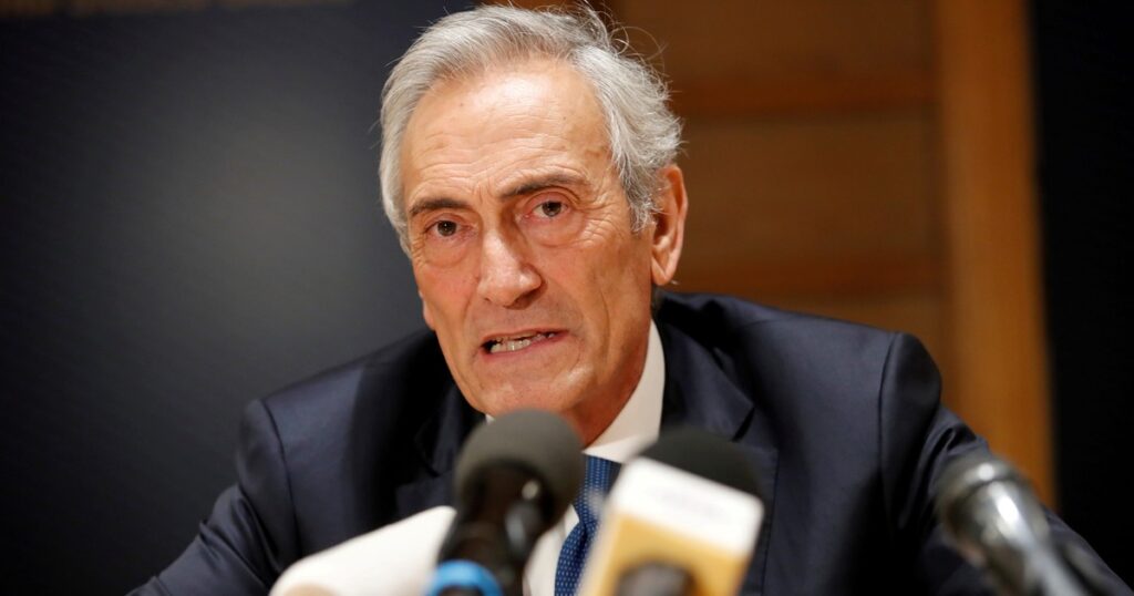 Renunció el presidente de la Federación Italiana de Fútbol, días después del fracaso mundialista imagen-40