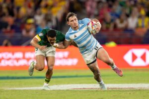 Pumas 7s: una expulsión y una derrota contra Sudáfrica que golpean y complican el fixture en Hong Kong imagen-3