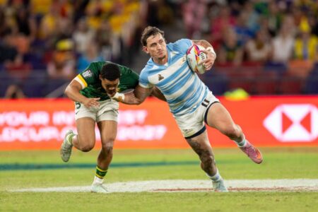 Pumas 7s: una expulsión y una derrota contra Sudáfrica que golpean y complican el fixture en Hong Kong imagen-9