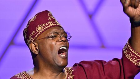 “Vamos a continuar su misión”: Samuel L. Jackson se volvió reverendo por un día para homenajear a su referente imagen-113