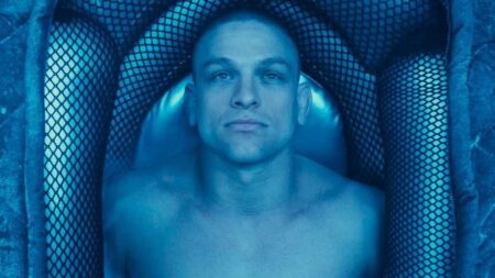 Hoy en Prime Video: Una megabrutal película de acción y gore de ciencia ficción con Jean-Claude Van Damme imagen-106